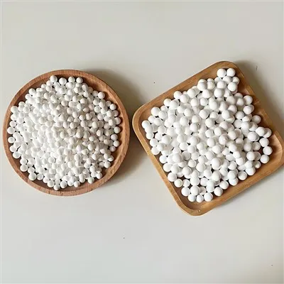 Как дисперсия активных компонентов на каталитическом носителе из оксида алюминия влияет на катализ?